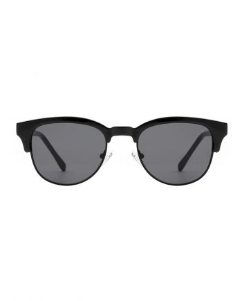 A.Kjaerbede zonnebril model CLUB BATE kleur zwart met grijze glazen AKsunnies bril sunglasses Akjaerbede eyewear